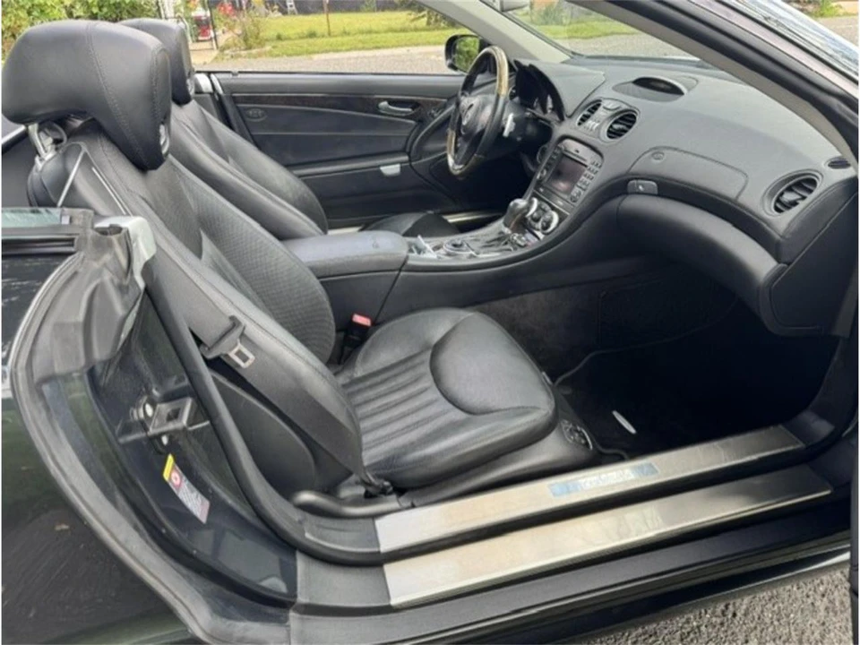 2011 Mercedes-Benz R230 SL-Class - Image 24 of 30