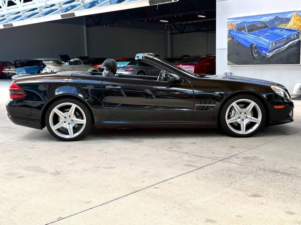 2011 Mercedes-Benz R230 SL-Class - Image 5 of 31