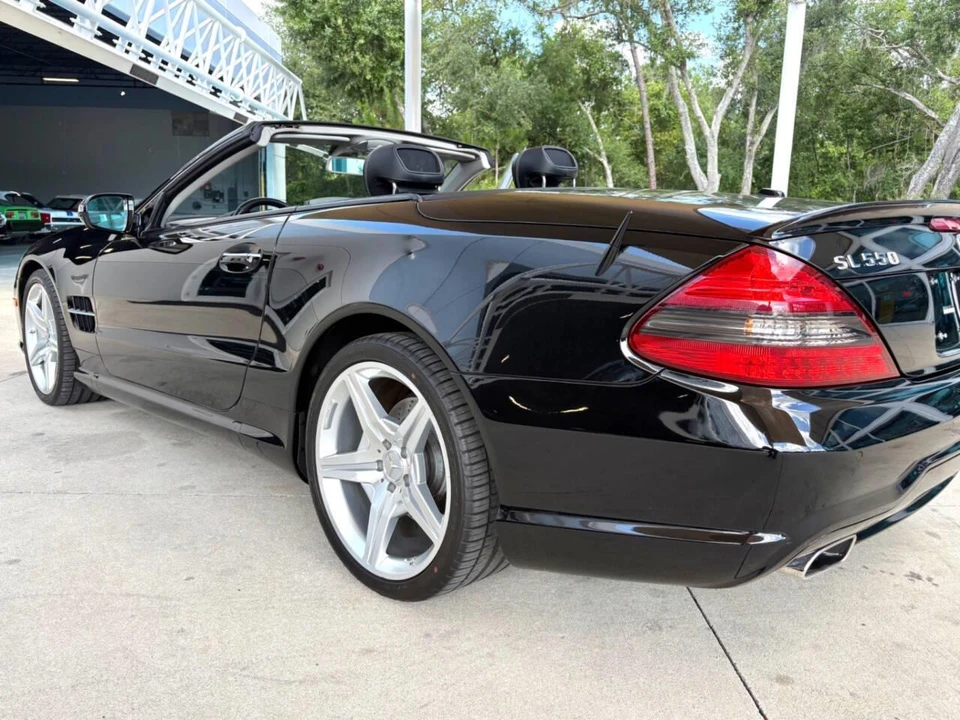 2011 Mercedes-Benz R230 SL-Class - Image 15 of 31