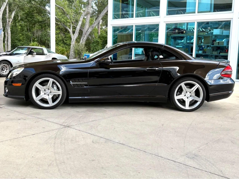 2011 Mercedes-Benz R230 SL-Class - Image 24 of 31