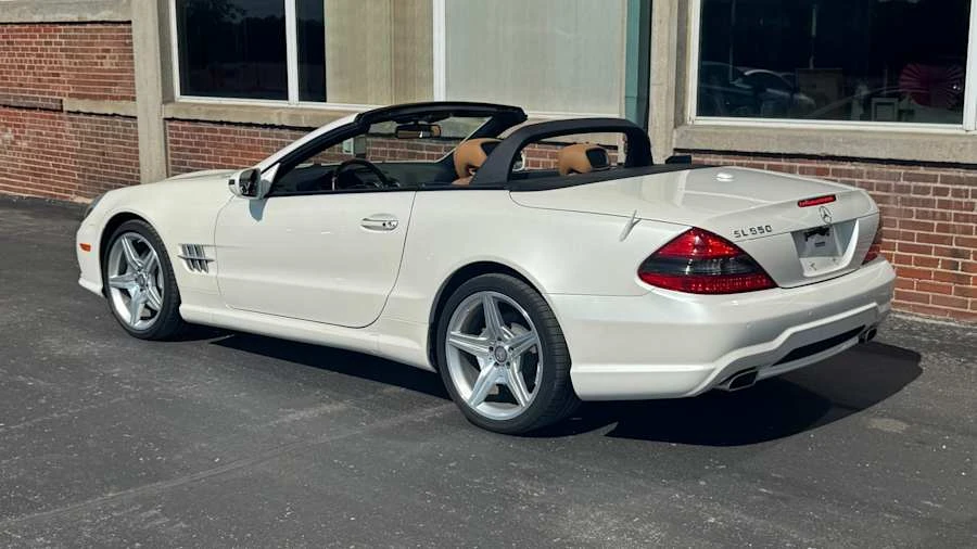 2011 Mercedes-Benz R230 SL-Class - Image 3 of 15