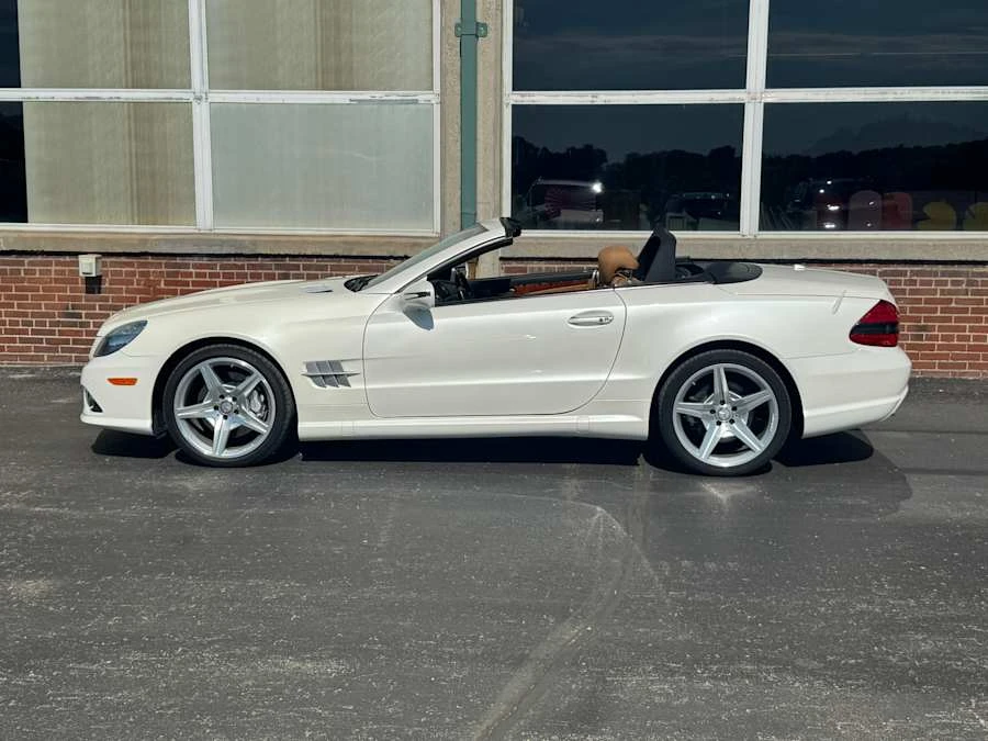 2011 Mercedes-Benz R230 SL-Class - Image 2 of 15