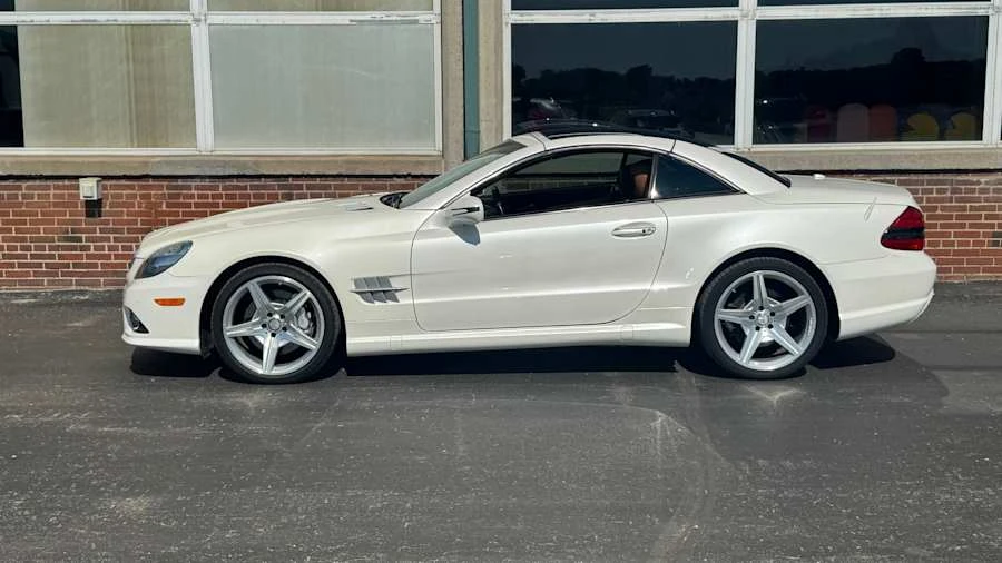 2011 Mercedes-Benz R230 SL-Class - Image 5 of 15