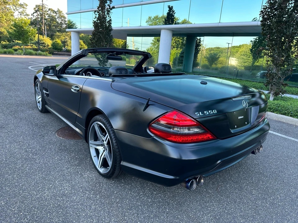 2011 Mercedes-Benz R230 SL-Class - Image 10 of 31