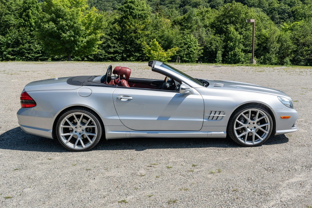 2011 Mercedes-Benz R230 SL-Class - Image 9 of 31