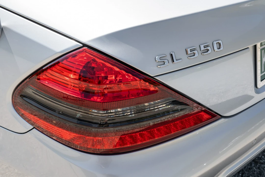 2011 Mercedes-Benz R230 SL-Class - Image 25 of 31