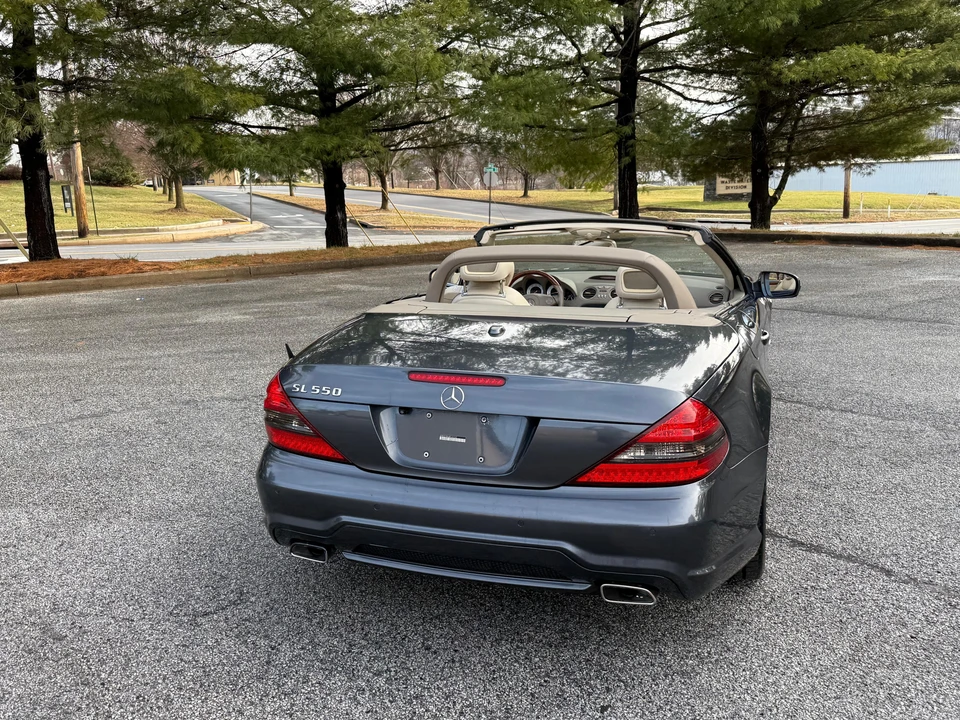2011 Mercedes-Benz R230 SL-Class - Image 13 of 31