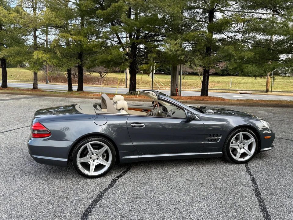 2011 Mercedes-Benz R230 SL-Class - Image 18 of 31