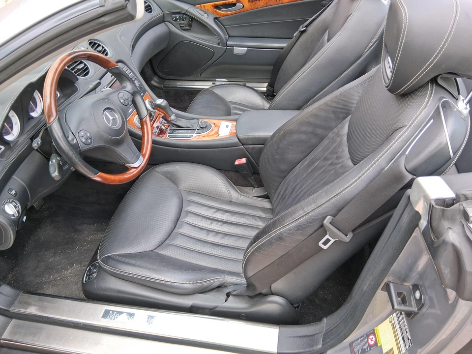 2011 Mercedes-Benz R230 SL-Class - Image 22 of 31