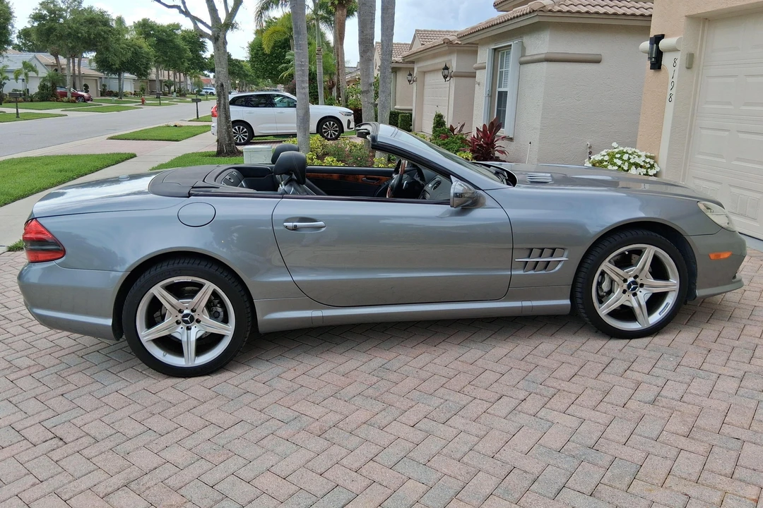 2011 Mercedes-Benz R230 SL-Class - Image 3 of 31