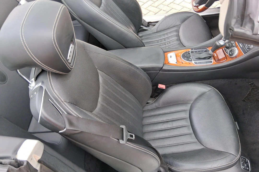 2011 Mercedes-Benz R230 SL-Class - Image 20 of 31