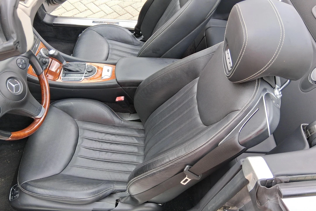 2011 Mercedes-Benz R230 SL-Class - Image 19 of 31