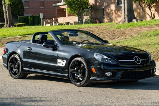 2011 Mercedes-Benz SL63 AMG