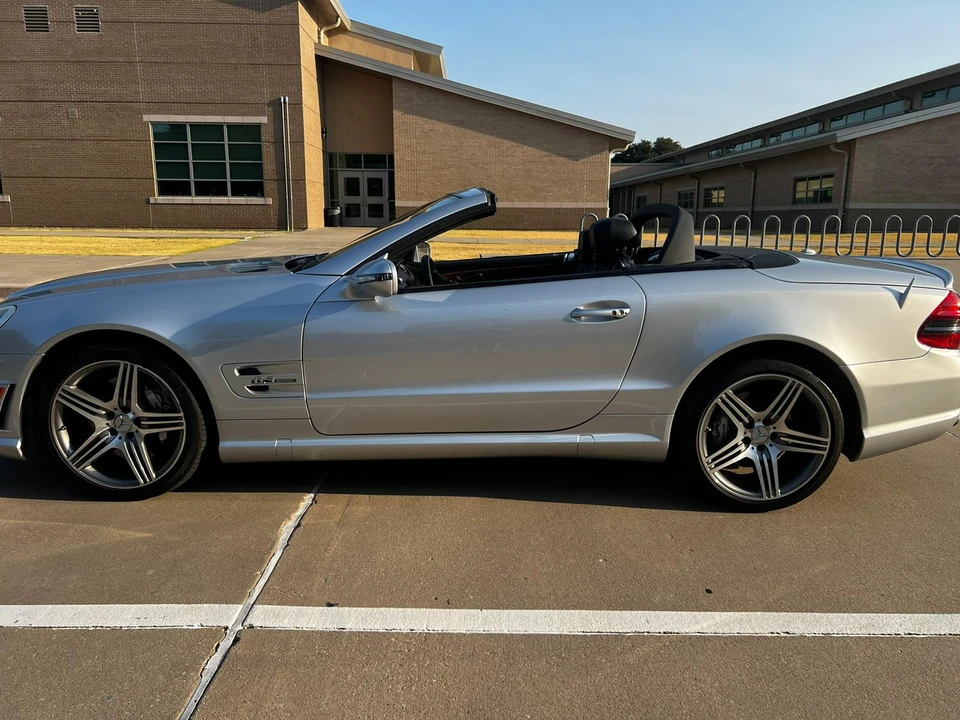 2011 Mercedes-Benz R230 SL 55 & SL 63 & SL 65 AMG - Image 9 of 31