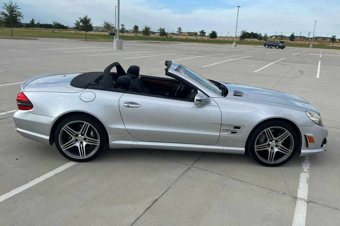 2011 Mercedes-Benz R230 SL 55 & SL 63 & SL 65 AMG - Image 3 of 31