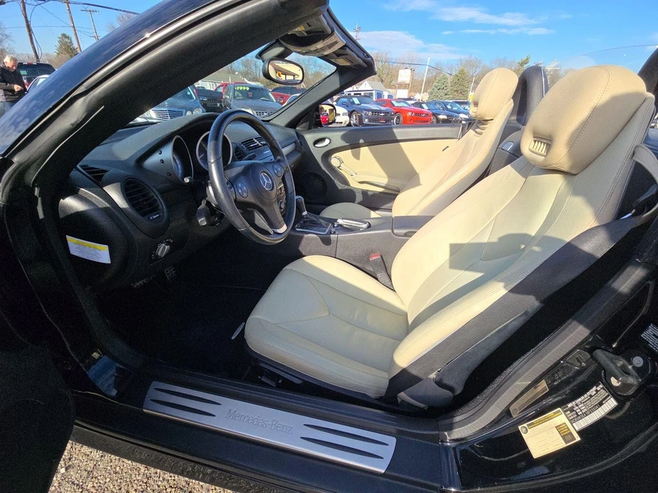 2011 Mercedes-Benz R171 SLK-Class - Image 3 of 31