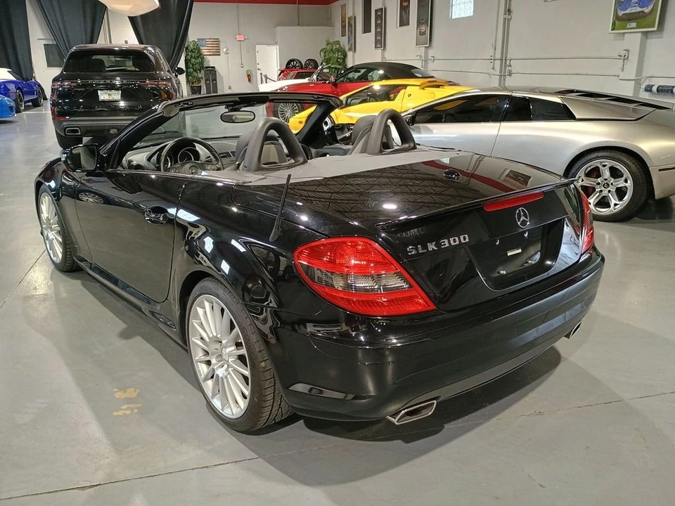 2011 Mercedes-Benz R172 SLC-Class - Image 4 of 12