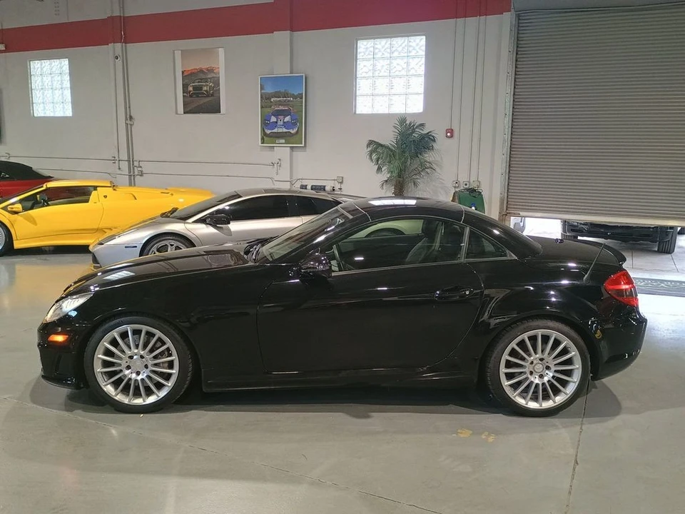 2011 Mercedes-Benz R172 SLC-Class - Image 2 of 12