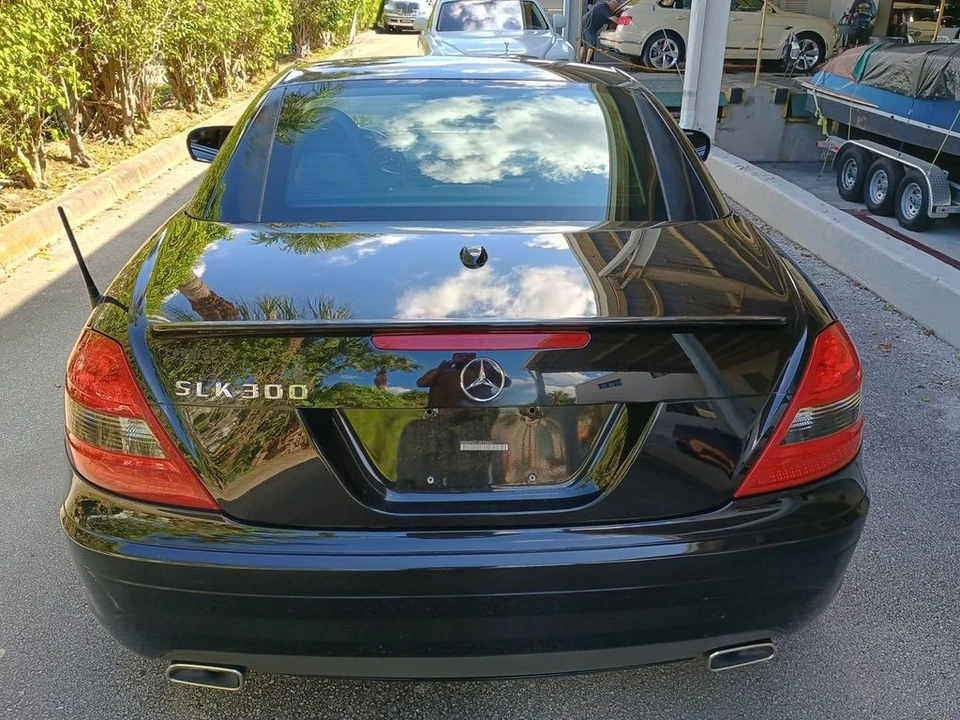 2011 Mercedes-Benz - Image 9 of 12
