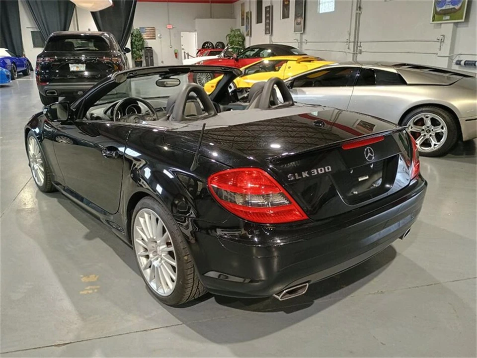 2011 Mercedes-Benz R171 SLK-Class - Image 4 of 31