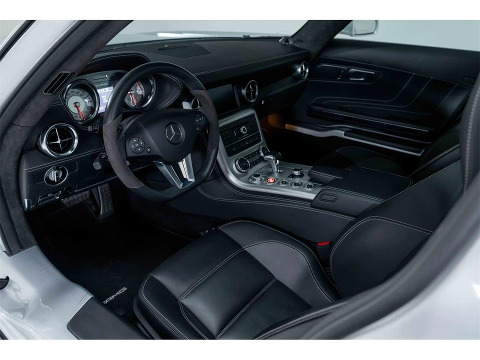 2011 Mercedes-Benz C197 SLS AMG - Image 24 of 31