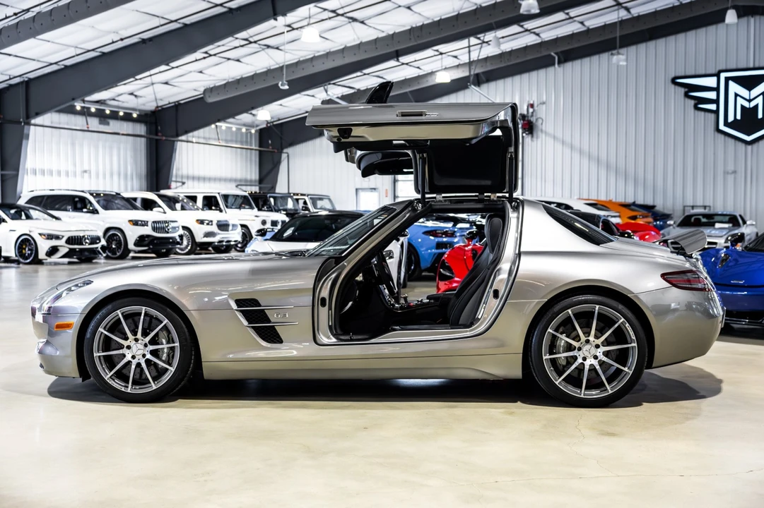 2011 Mercedes-Benz C197 SLS AMG - Image 3 of 31