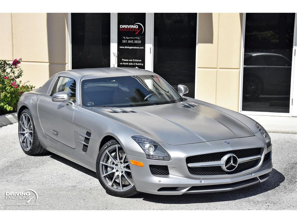 2011 Mercedes-Benz C197 SLS AMG - Image 11 of 31