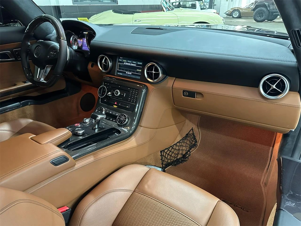 2011 Mercedes-Benz C197 SLS AMG - Image 23 of 31