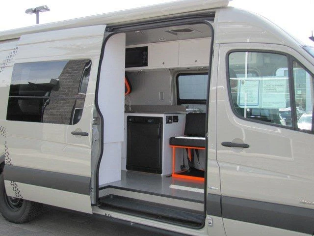 2011 Mercedes-Benz NCV3 Sprinter - Image 4 of 4