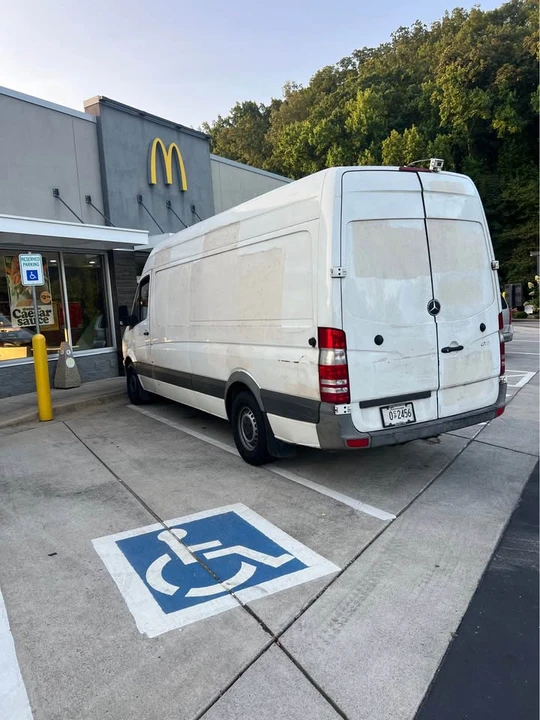 2011 Mercedes-Benz NCV3 Sprinter - Image 2 of 4