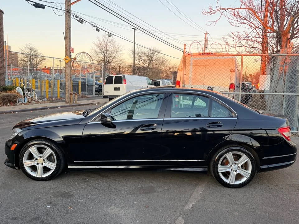 2011 Mercedes-Benz W204 C-Class - Image 6 of 17