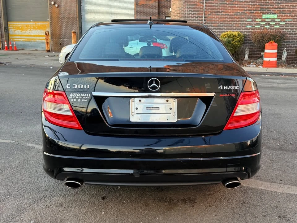 2011 Mercedes-Benz W204 C-Class - Image 4 of 17