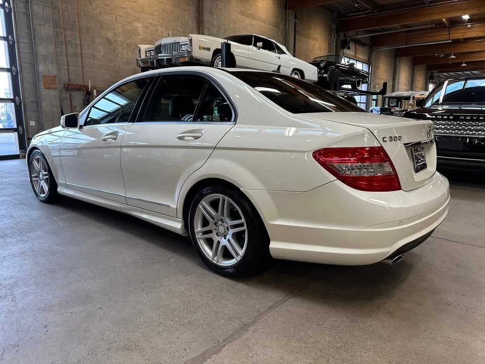 2011 Mercedes-Benz W204 C-Class - Image 4 of 19