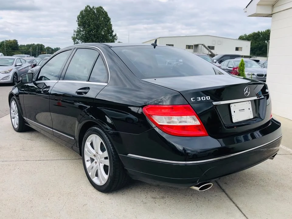 2011 Mercedes-Benz W204 C-Class - Image 2 of 19