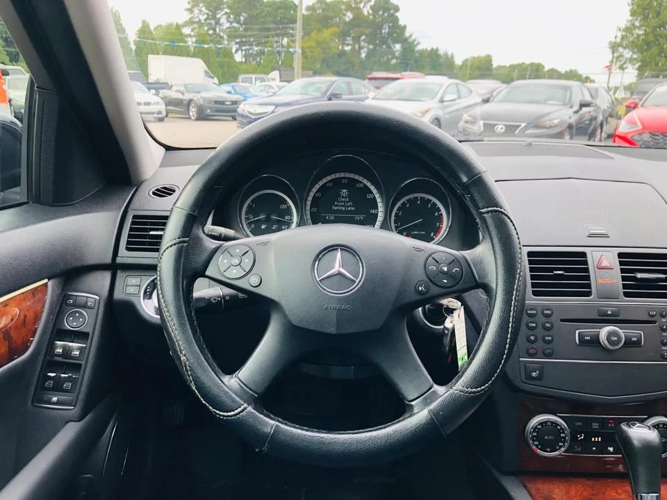 2011 Mercedes-Benz W204 C-Class - Image 14 of 19