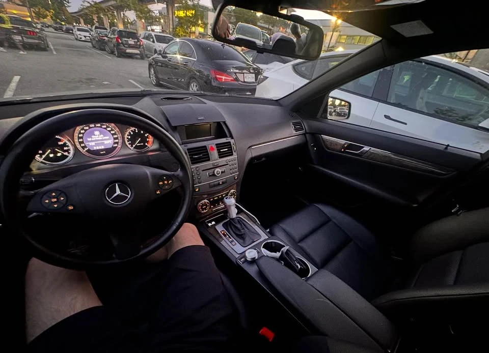 2011 Mercedes-Benz W204 C-Class - Image 7 of 8