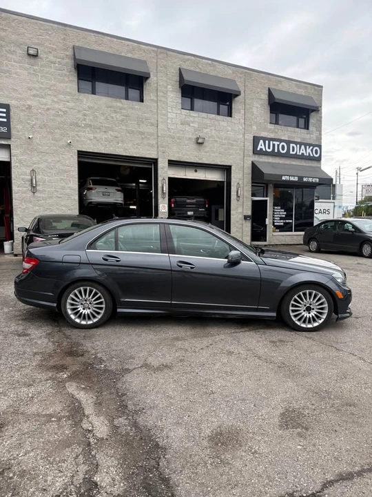 2011 Mercedes-Benz W204 C-Class - Image 3 of 11