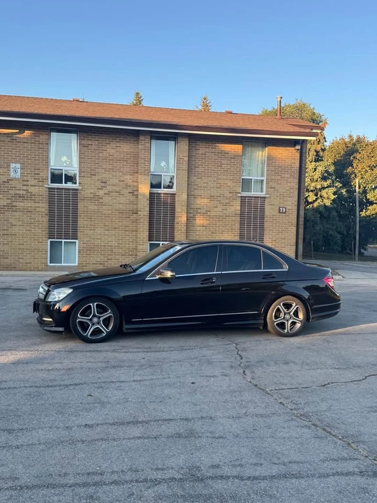 2011 Mercedes-Benz W204 C-Class - Image 3 of 12