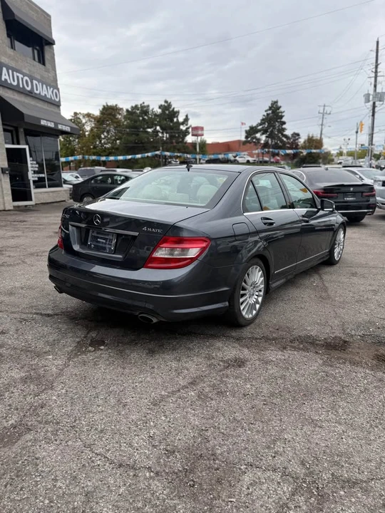 2011 Mercedes-Benz W204 C-Class - Image 4 of 11