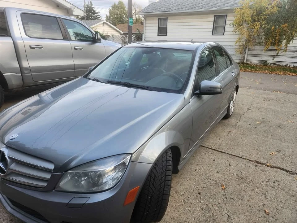 2011 Mercedes-Benz W204 C-Class - Image 2 of 7