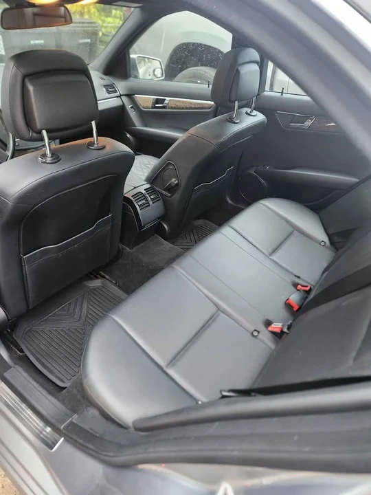 2011 Mercedes-Benz W204 C-Class - Image 6 of 7