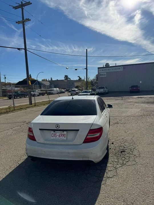 2011 Mercedes-Benz W204 C-Class - Image 3 of 10