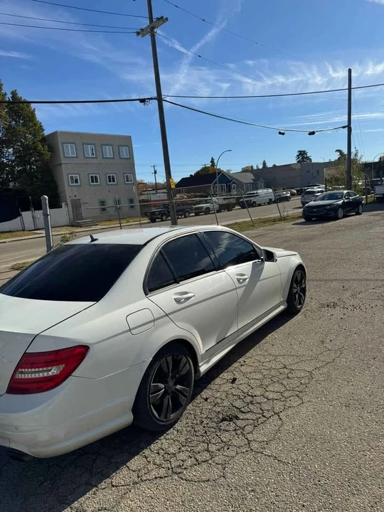 2011 Mercedes-Benz W204 C-Class - Image 5 of 10