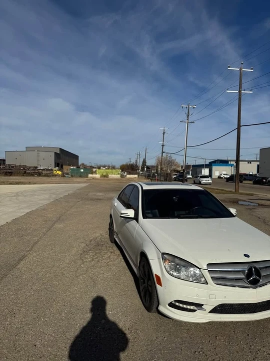 2011 Mercedes-Benz W204 C-Class - Image 2 of 9