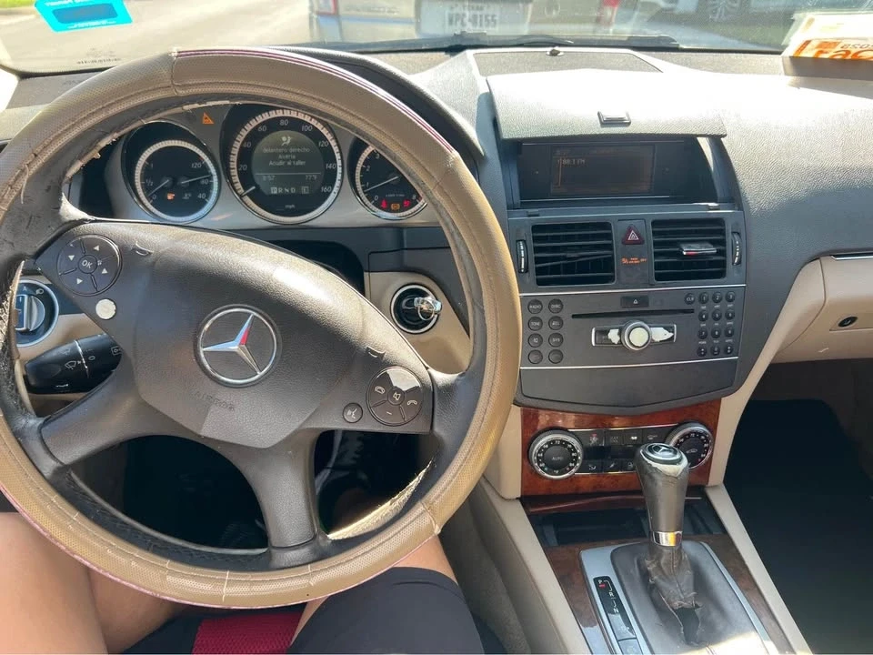 2011 Mercedes-Benz W204 C-Class - Image 3 of 4