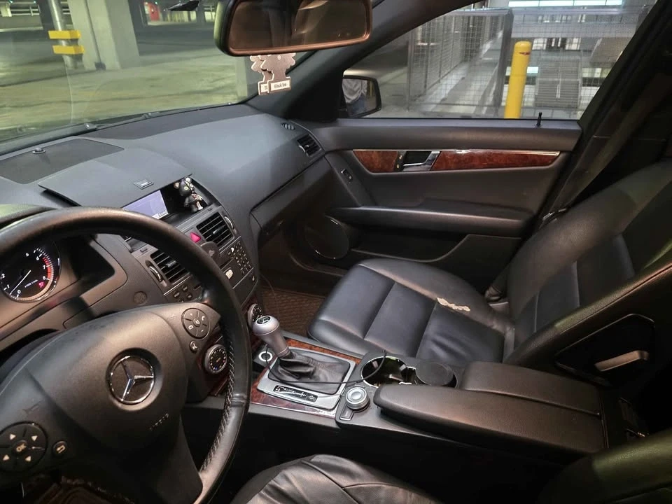 2011 Mercedes-Benz W204 C-Class - Image 8 of 13