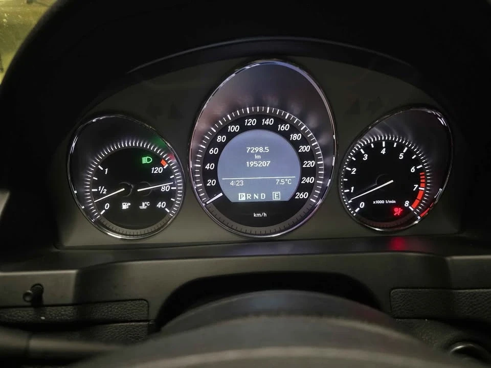 2011 Mercedes-Benz W204 C-Class - Image 12 of 13