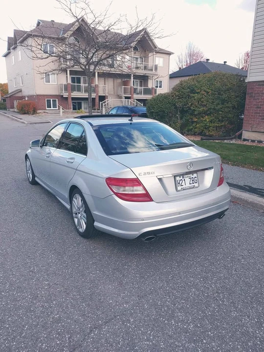 2011 Mercedes-Benz W204 C-Class - Image 5 of 10