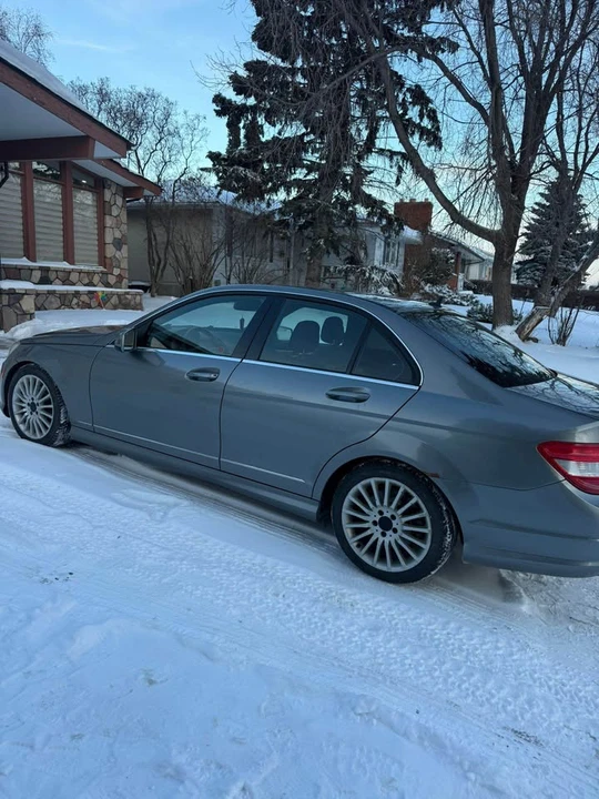2011 Mercedes-Benz W204 C-Class - Image 7 of 10