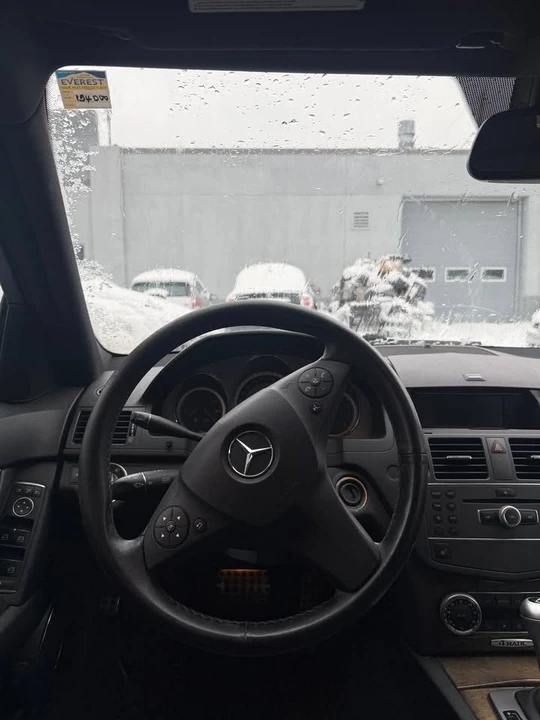 2011 Mercedes-Benz W204 C-Class - Image 11 of 12